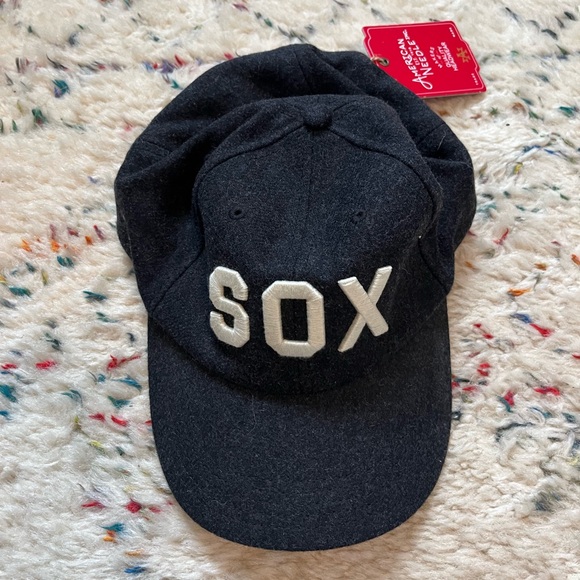 American Needle Accessories - NWT Sox hat